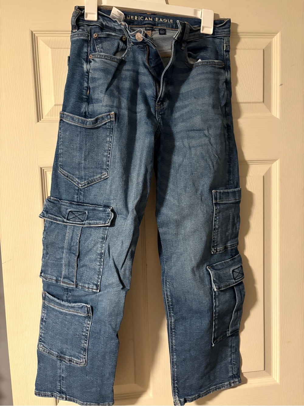 American Eagle Outfitters Women's Blue Cargo Jeans